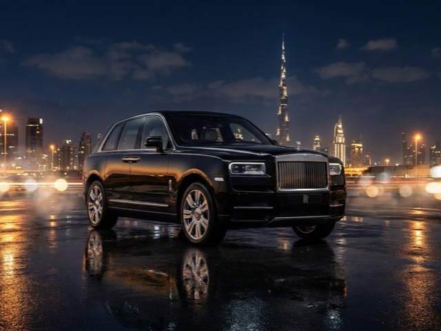 Rent Rolls-Royce Cullinan in Dubai